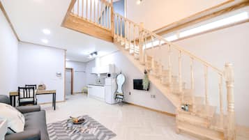 Basic Room, 1 Bedroom (205) | 1 bedroom, free WiFi