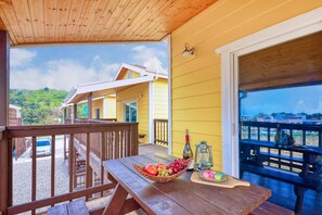 Basic Room, 1 Bedroom (203 ( F2 )) | 1 bedroom, free WiFi - Samcheok Good Friend Pension (Samcheok)