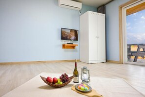 1 室のベッドルーム、WiFi (無料)