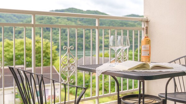 1 室のベッドルーム、WiFi (無料)