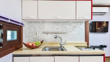 Basic Room, 1 Bedroom (Deulnari ( F2 )) | 1 bedroom, free WiFi