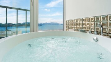 Quarto básico, 1 quarto (F203 (Spa,Ocean View)(No Pool)) | 1 quarto, Wi-Fi de cortesia