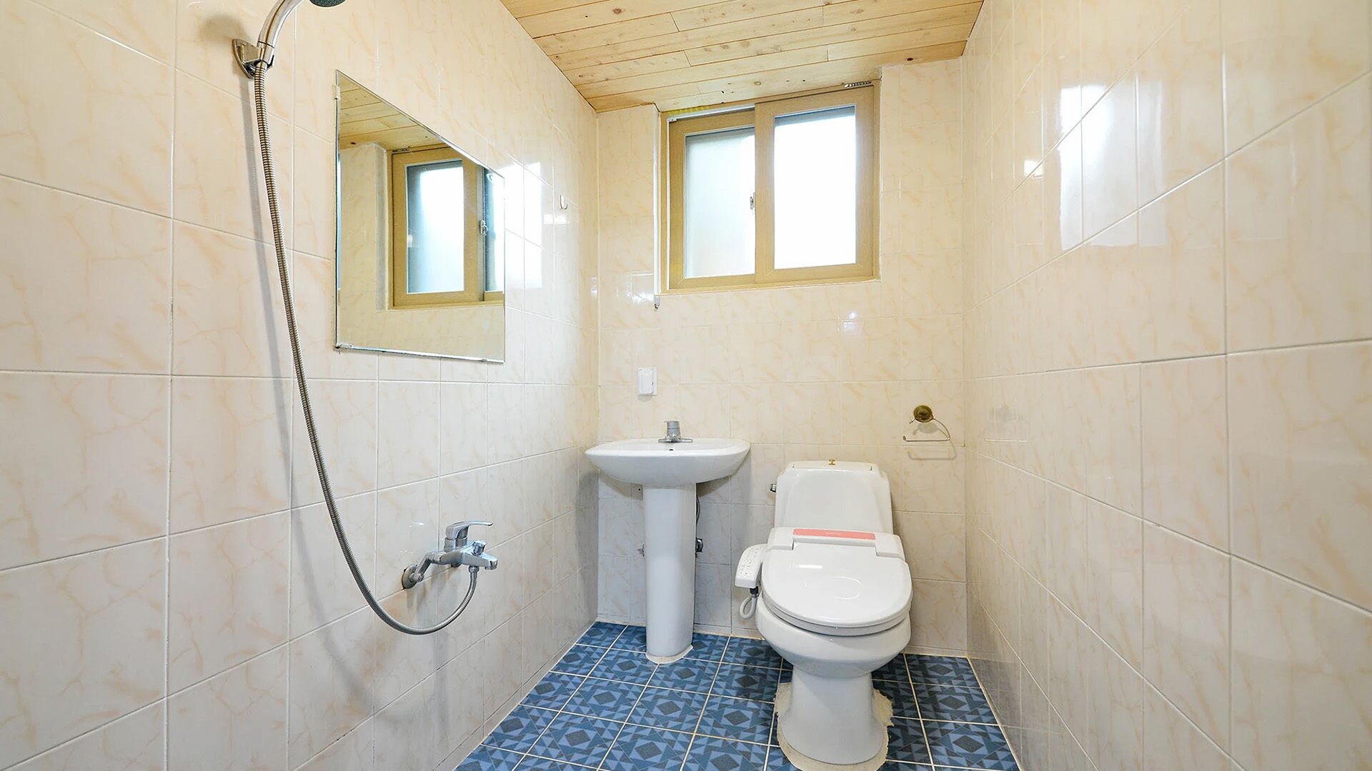Habitación básica, 4 habitaciones (Gamnamu ( F1 )) | 1 habitación y wifi gratis 