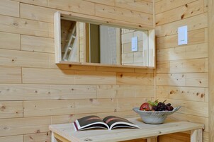 Basic Room, 2 Bedrooms (Pyeonbaeknamu ( F2 )) | 1 bedroom, free WiFi