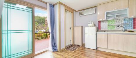 Basic Room, 1 Bedroom (Mint ( F1 ))