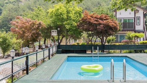 Samcheok Herb Pension
