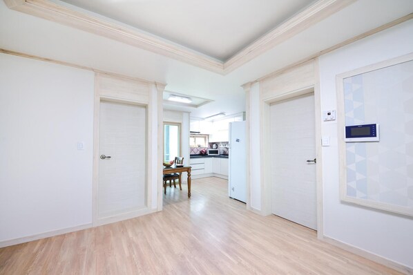 Basic Room, 1 Bedroom (201) | 1 bilik tidur, Wi-fi percuma 