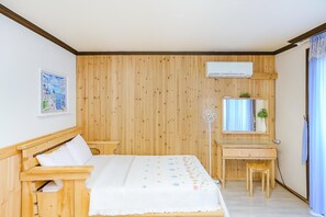 Basic Room, 1 Bedroom (28p ( F1 )) | 1 bedroom, free WiFi - Seoguifo Basan Olleh Pension (Seogwipo)