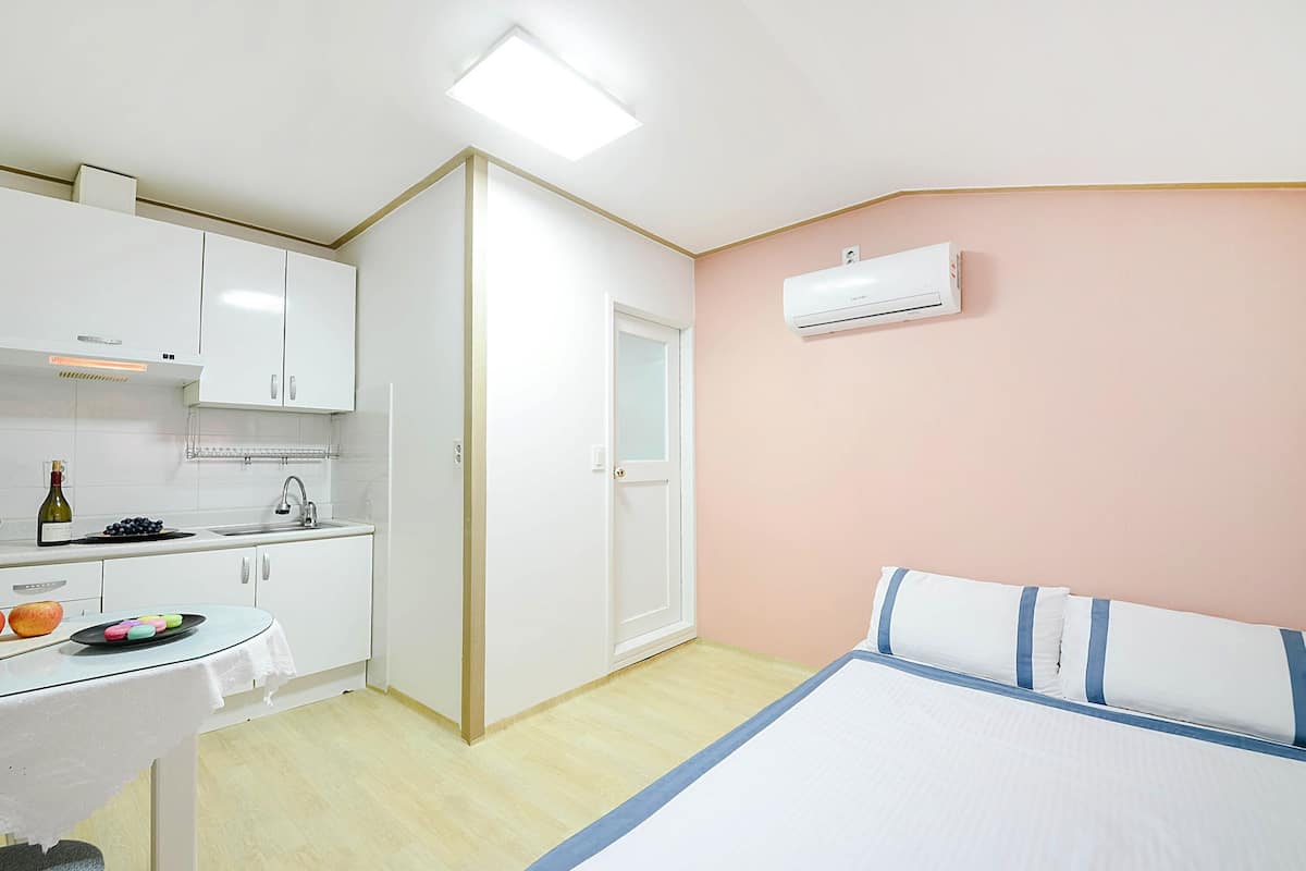 Basic Room, 1 Bedroom (Chaeri) | 1 bedroom, free WiFi