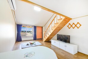 Basic Room, 1 Bedroom (Jamong) | 1 bedroom, free WiFi - Gangneung Apple Pension (Gangneung)