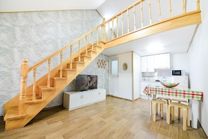 Basic Room, 1 Bedroom (aeple) | 1 bedroom, free WiFi