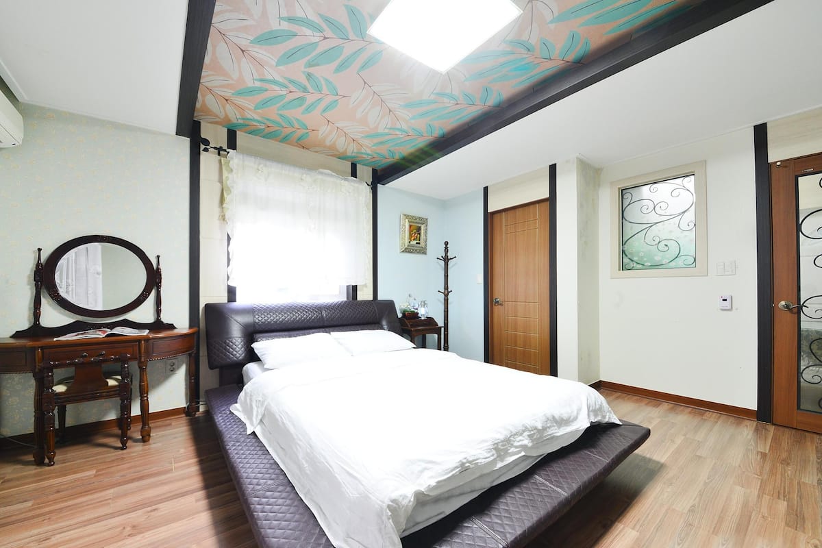 1 bedroom, free WiFi