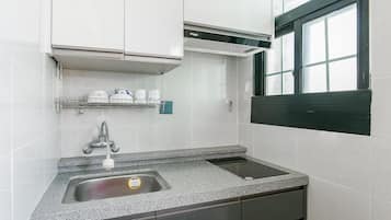 1 bedroom, WiFi (free)