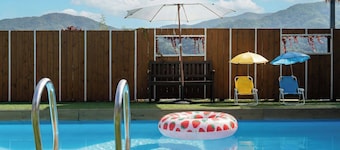 Gapyeong Two Dog Place Pension