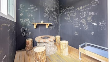 Basic Room, 1 Bedroom (105( Dog O )) | 1 bedroom, free WiFi