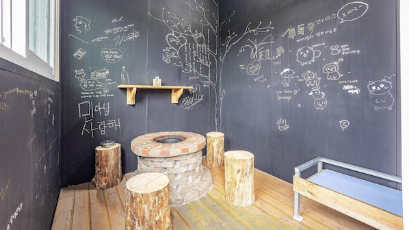 Basic Room, 1 Bedroom (105( Dog O )) - Gapyeong Two Dog Place Pension (Gapyeong)