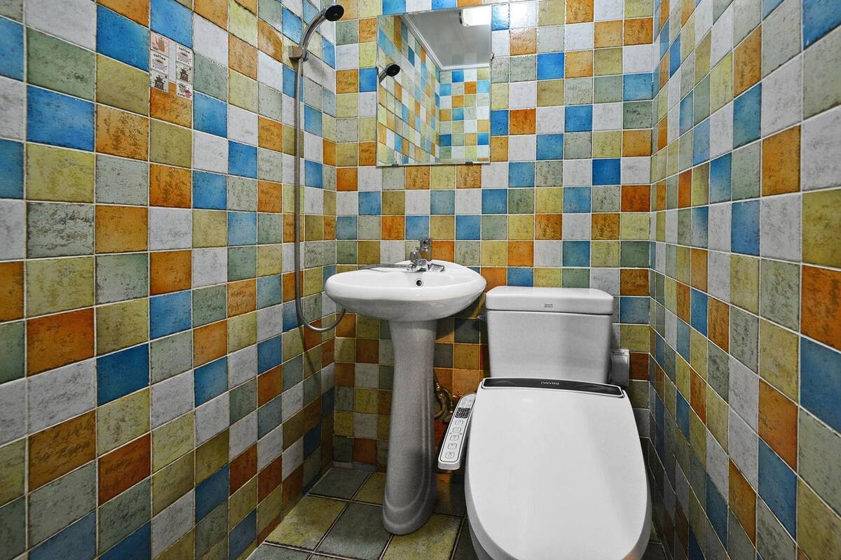 Basic Room, 1 Bedroom (Bergamoth ( No cooking )) | 1 bedroom, free WiFi