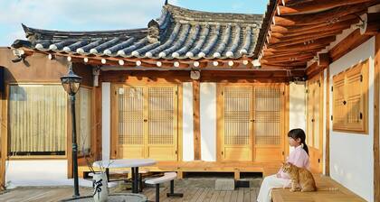 Gyeongju Hanokstay Hangbokhanzip