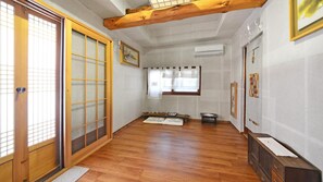 Basic-værelse - 1 soveværelse (Anjungdasil ( No cooking )) | 1 soveværelse, gratis Wi-Fi