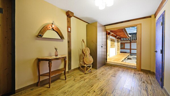 Basic Room, 1 Bedroom (Sage) | 1 bilik tidur, Wi-fi percuma 