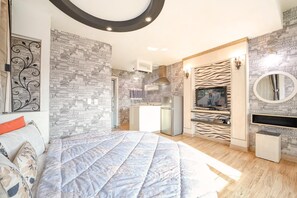 Basic Room, 1 Bedroom (Pasion 104 ( F1 )) | 1 bedroom, free WiFi