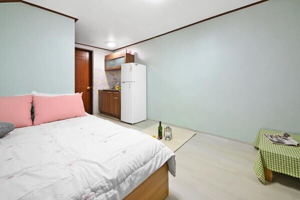 Basic Room, 1 Bedroom (Haesam) | 1 bedroom, free WiFi