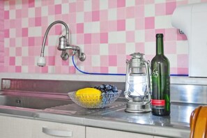 Basic Room, 1 Bedroom (Morae) | 1 bedroom, free WiFi - Gangneung Sunrise Pension (Gangneung)