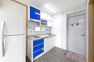 Basic Room, 1 Bedroom (103) | 1 bedroom, free WiFi