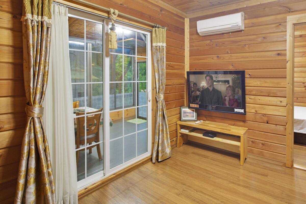 1 bedroom, free WiFi