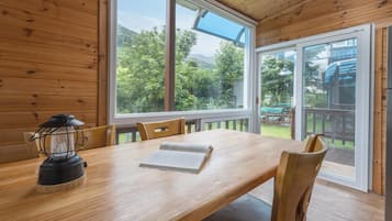 Habitaciรณn bรกsica, 2 habitaciones (Yellow-5) | 1 dormitorio y wifi gratis