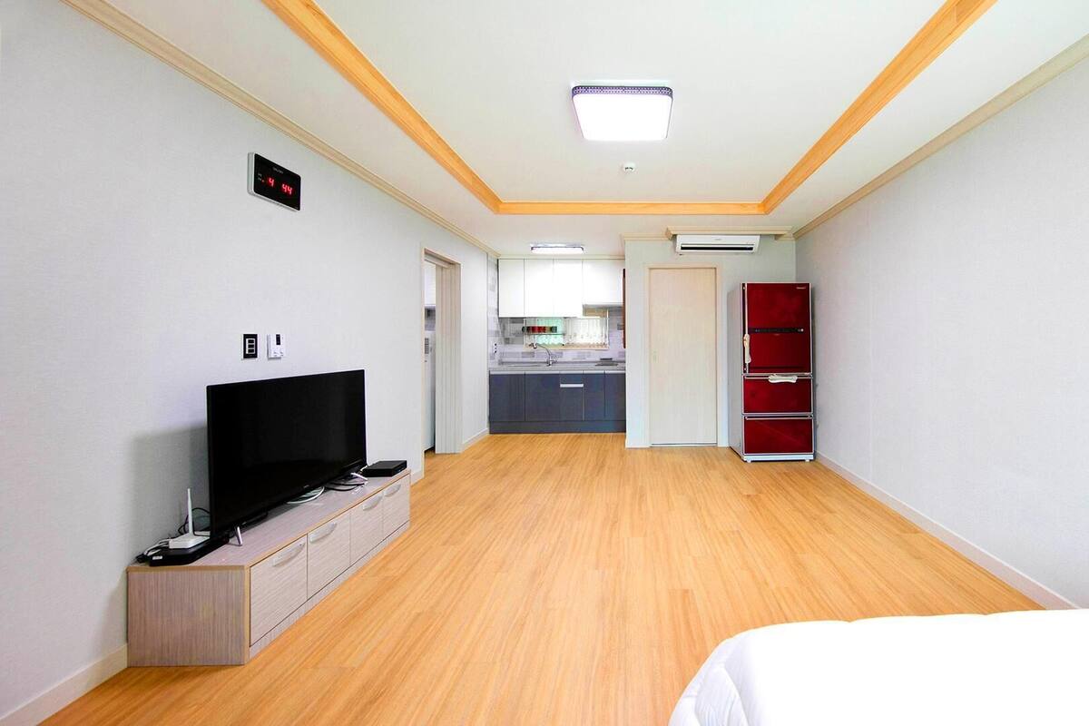 Chambre de base, 1 chambre (tulip(NO pet)) | 1 chambre, accès au Wi-Fi (inclus)