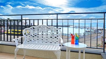 Basic Room, 1 Bedroom (201 ( F2 )) | 1 bedroom, free WiFi