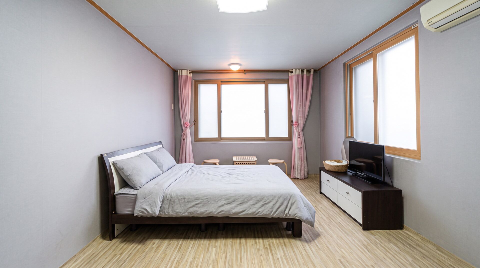 Basic Room, 1 Bedroom (Iris)