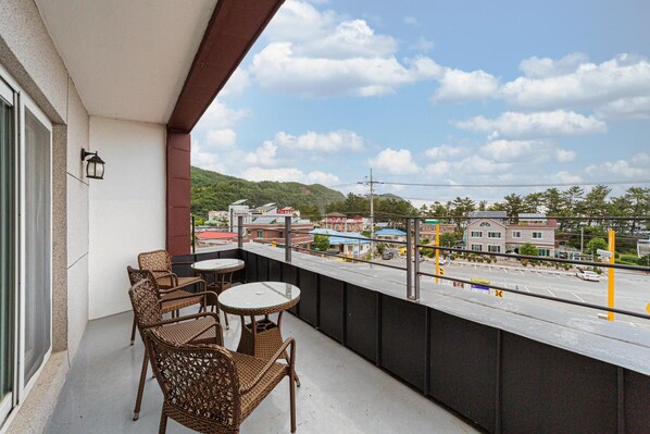 Basic Room, 1 Bedroom (Bokchengdokchae) | 1 bedroom, free WiFi - Samcheok Sol Beach Pension (Samcheok)