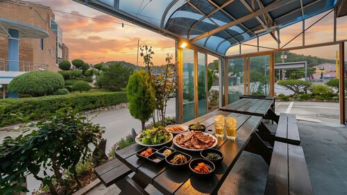 Samcheok Sol Beach Pension