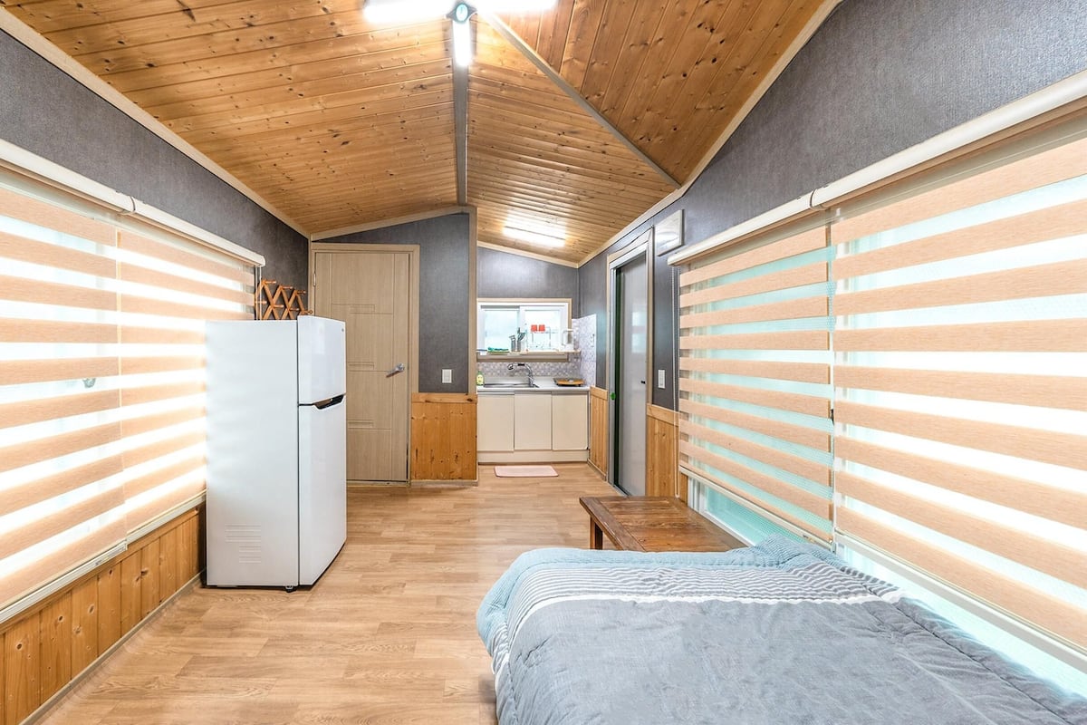 Basic Room, 1 Bedroom (Danchengbyeolchea 1)