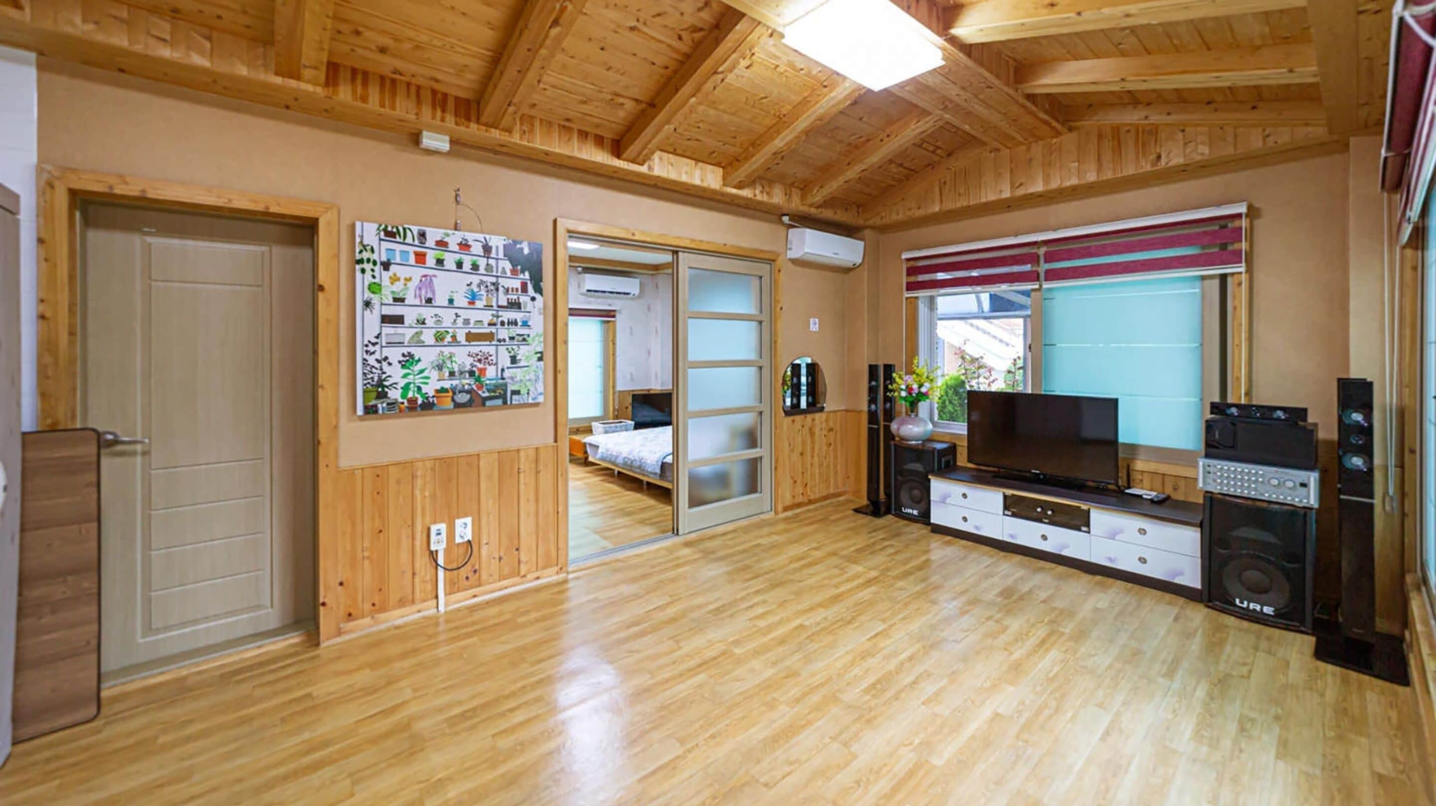 Basic Room, 1 Bedroom (Rosemary) | 1 bedroom, free WiFi