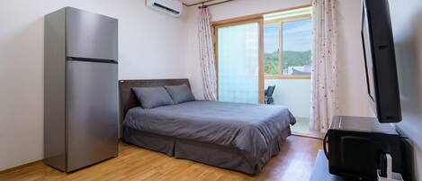 Basic Room, 1 Bedroom (202) | 1 bedroom, WiFi (free)