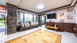 Basic Room, 2 Bedrooms (Keukrakjo) | 1 bedroom, free WiFi - Samcheok Garden Pension (Samcheok)