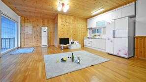 Rom – basic, 2 soverom (Special ( F1 )) | Wi-fi (inkludert)