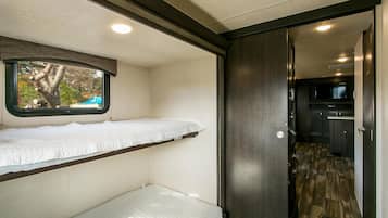 2 bedrooms, free WiFi