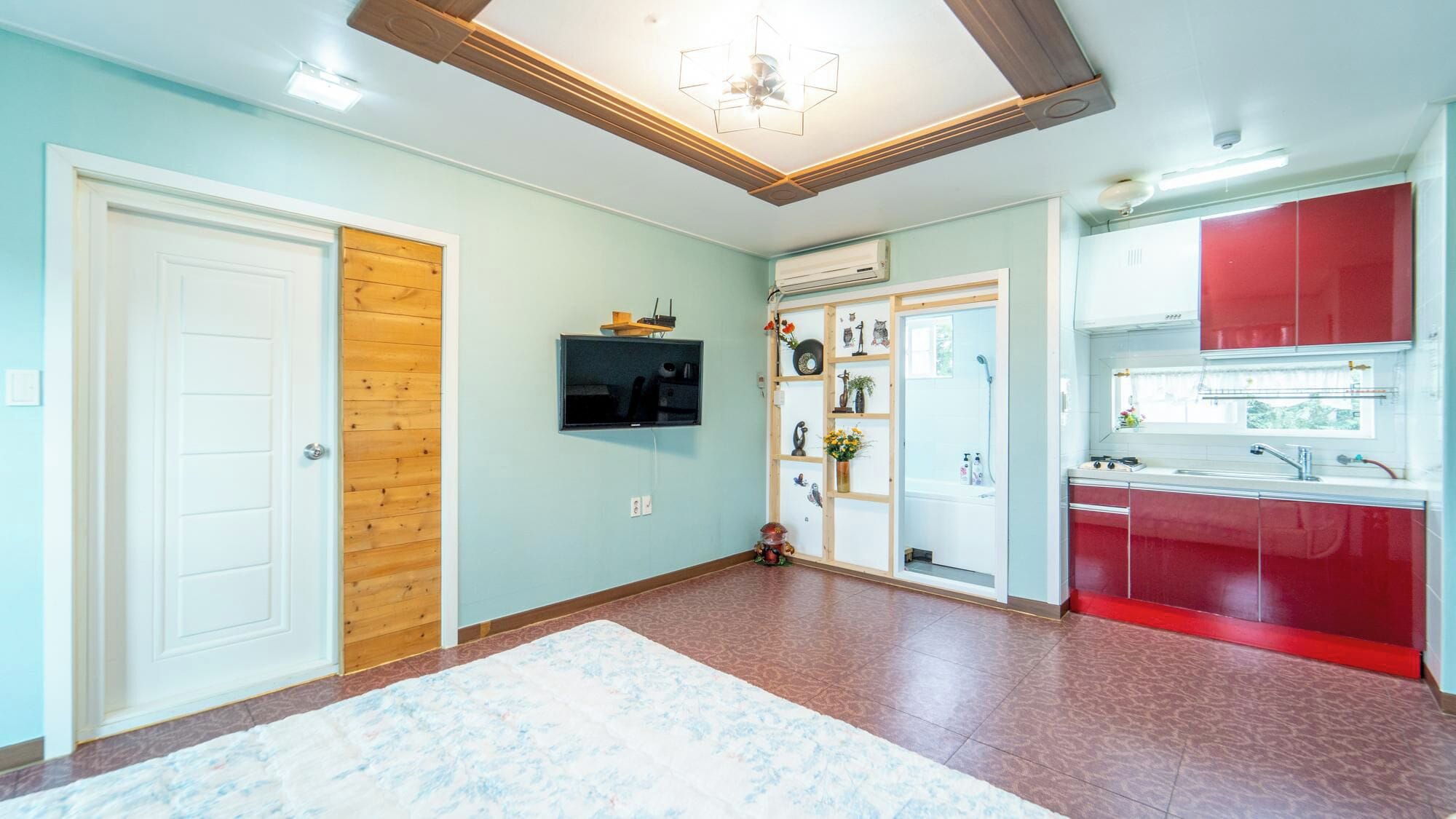 Basic Room, 1 Bedroom (Kkotiphyangki ( F2 /Spa / Pet)) | 1 bedroom, WiFi (free)