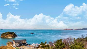 Basic Room, 1 Bedroom (Puliphyangki ( F2 )) | 1 bedroom, free WiFi