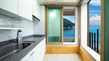 Basic Room, 1 Bedroom (203(ocean view)) | 1 bedroom, free WiFi