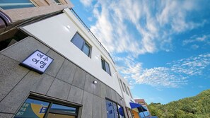 Exterior - Yeosu Trip Pension (Yeosu)