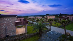 Exterior - Seogwipo Sungsan Golden Village Pension (Seogwipo)