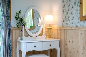 Habitación básica, 1 habitación (Chorok-Damjeang-e ( F2 )) | 1 dormitorio y wifi gratis