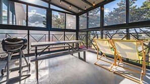 Basic Room, 1 Bedroom (Carol ( Spa )) | 1 bedroom, free WiFi - Gosung Christmas Pension (Goseong)