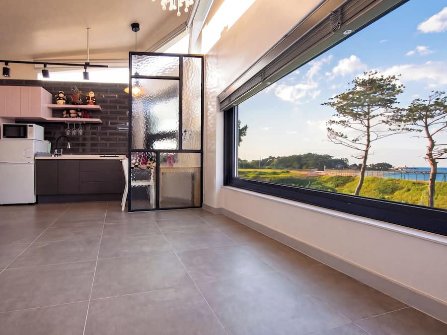 Basic Room, 1 Bedroom (Carol (Ocean View / Pet-Friendly)) | 1 bedroom, free WiFi