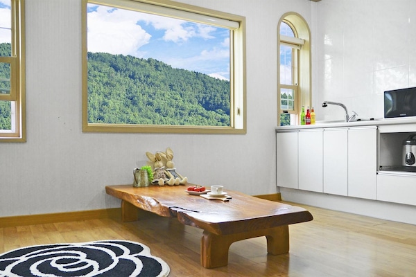 Basic Room, 1 Bedroom (Pineapplemint 205) | 1 bedroom, free WiFi